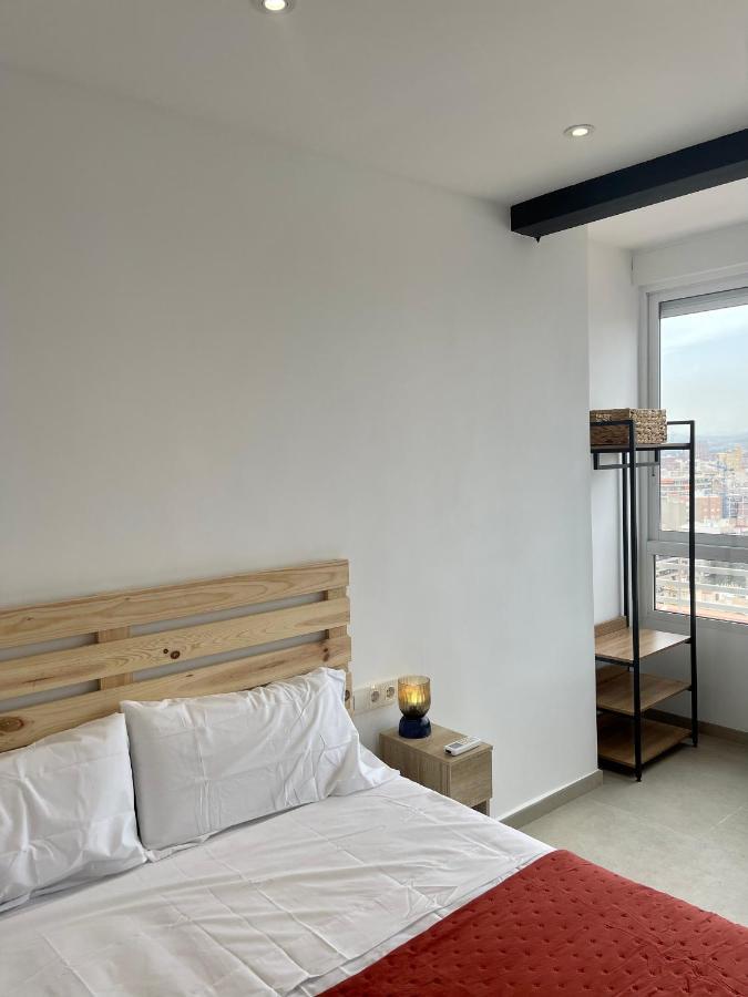 Sky Views Studio In City Centre Аліканте Екстер'єр фото