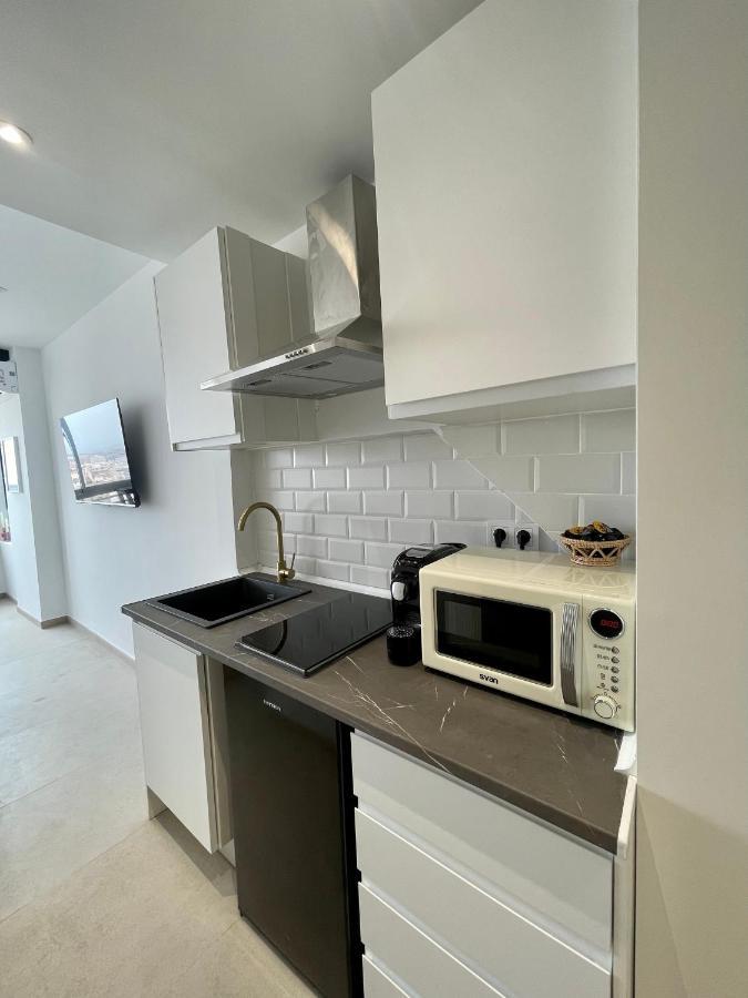 Sky Views Studio In City Centre Аліканте Екстер'єр фото