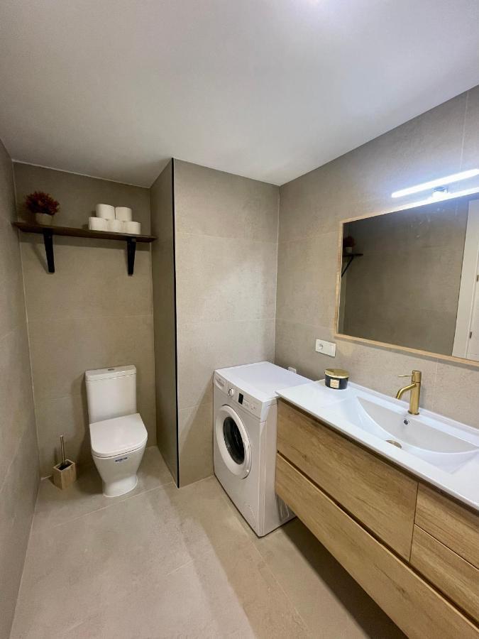Sky Views Studio In City Centre Аліканте Екстер'єр фото